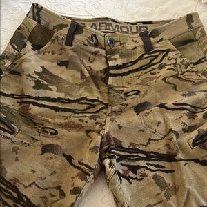 EUC Cold Gear Storm Under Armour Camouflage Pants Men’s 38/36